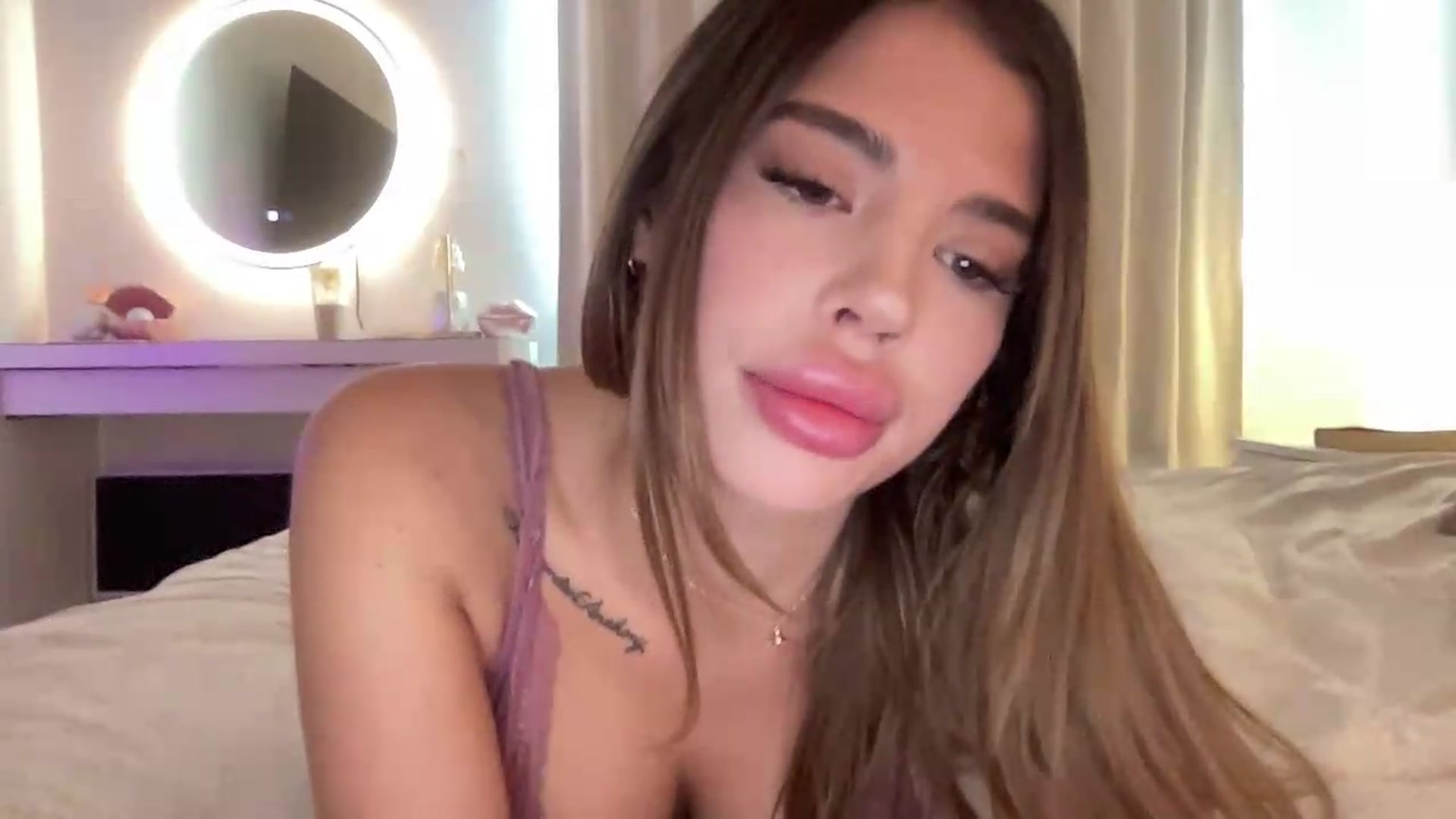 Gallery image thumbnail from aryaaxo's myfreecams stream on, 09/02/2026, 21:01 image 14 of 20