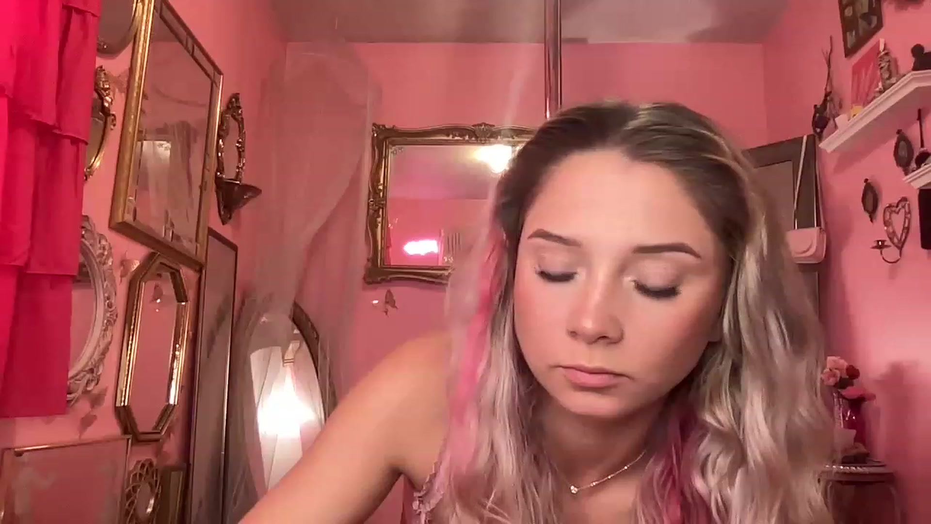 Gallery image thumbnail from ashbabyyy's myfreecams stream on, 04/18/2023, 20:48 image 8 of 20