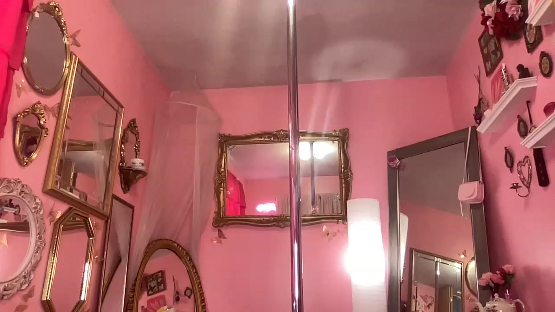 Gallery image thumbnail from ashbabyyy's myfreecams stream on, 06/04/2023, 18:52 image 2 of 20