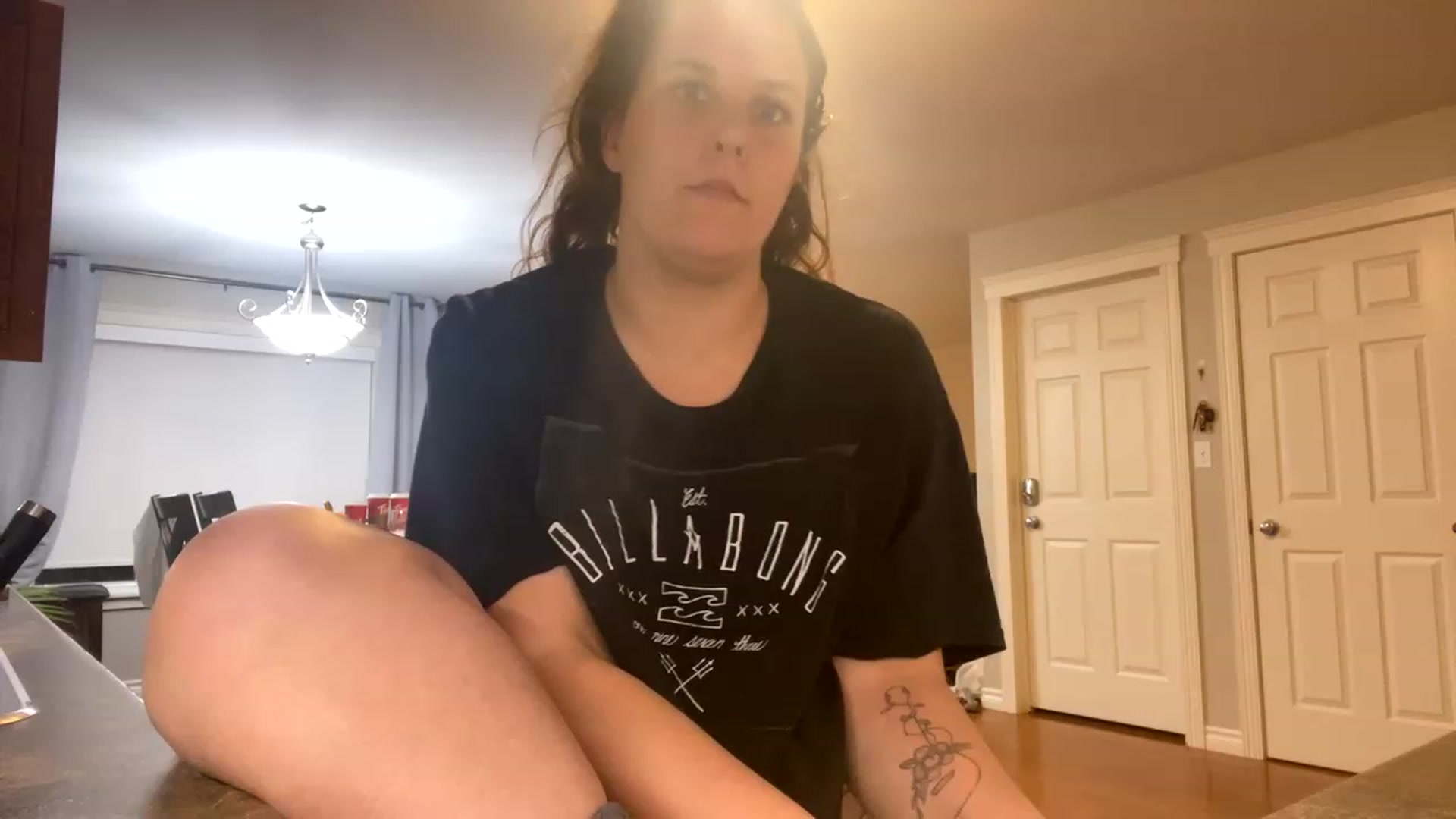 Gallery image thumbnail from ashhmiller7's myfreecams stream on, 11/17/2022, 02:39 image 10 of 20
