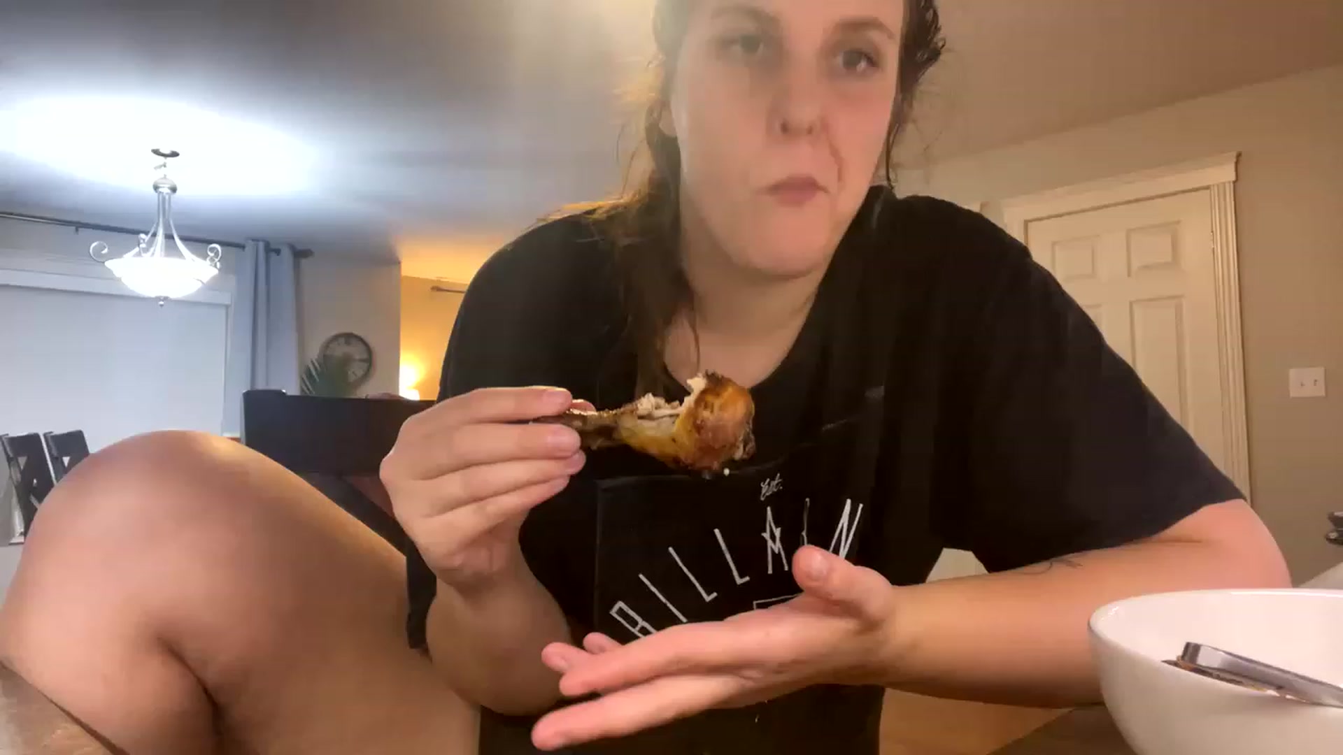Gallery image thumbnail from ashhmiller7's myfreecams stream on, 11/17/2022, 02:39 image 1 of 20