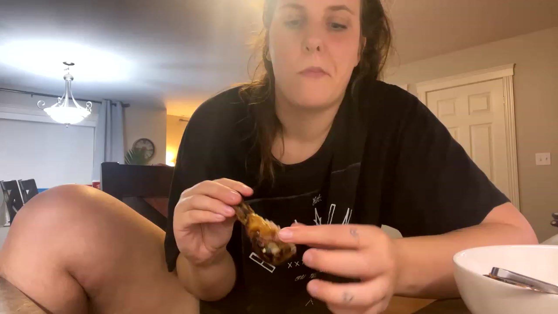 Gallery image thumbnail from ashhmiller7's myfreecams stream on, 11/17/2022, 02:39 image 2 of 20