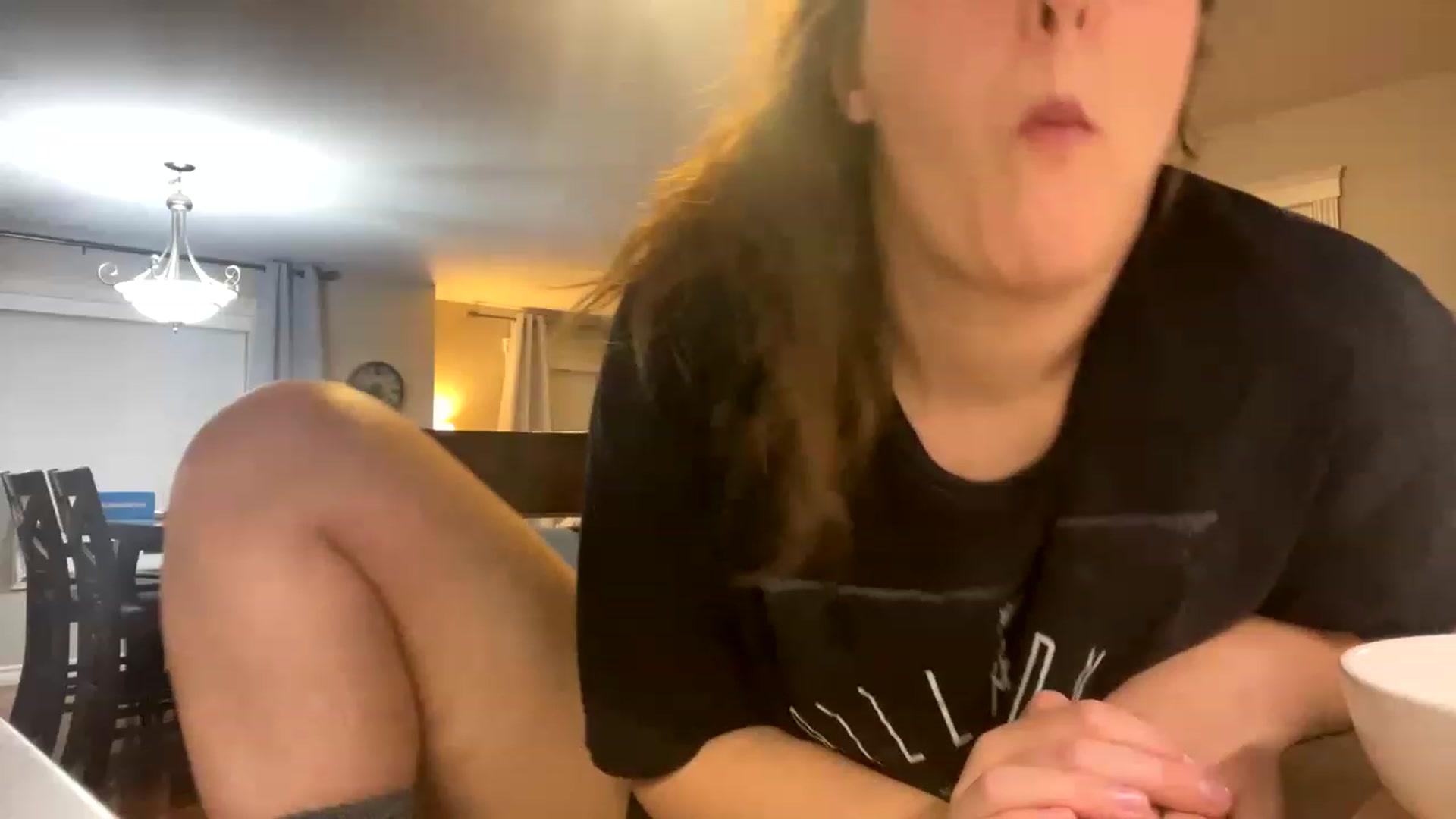 Gallery image thumbnail from ashhmiller7's myfreecams stream on, 11/17/2022, 02:39 image 6 of 20