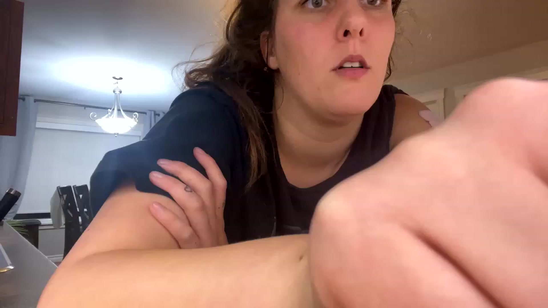 Gallery image thumbnail from ashhmiller7's myfreecams stream on, 11/17/2022, 02:39 image 20 of 20