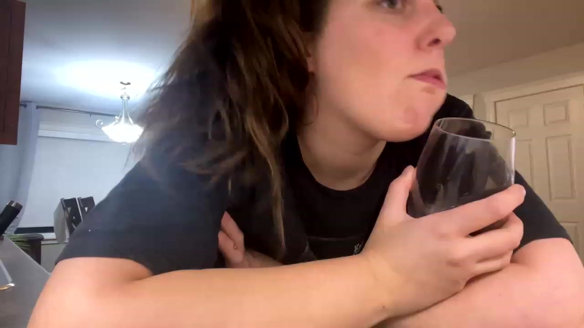 Gallery image thumbnail from ashhmiller7's myfreecams stream on, 11/17/2022, 02:39 image 14 of 20
