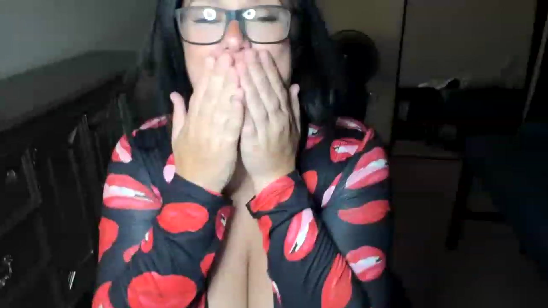 Gallery image thumbnail from ashley_lovesU's myfreecams stream on, 05/29/2023, 04:25 image 11 of 20
