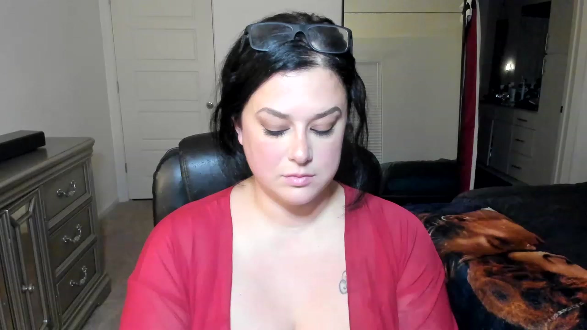 Gallery image thumbnail from ashley_lovesU's myfreecams stream on, 06/11/2023, 03:54 image 4 of 20