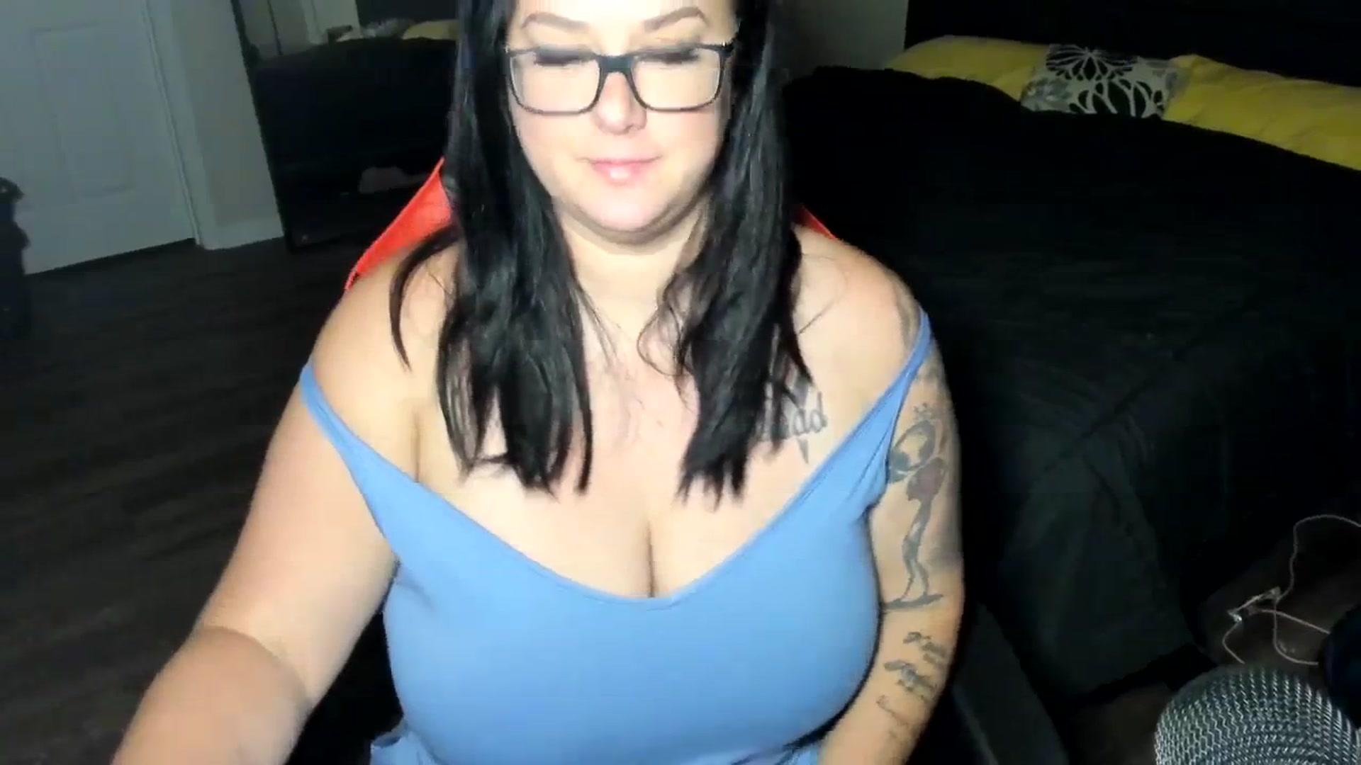 Gallery image thumbnail from ashley_lovesU's myfreecams stream on, 09/09/2023, 04:50 image 10 of 20
