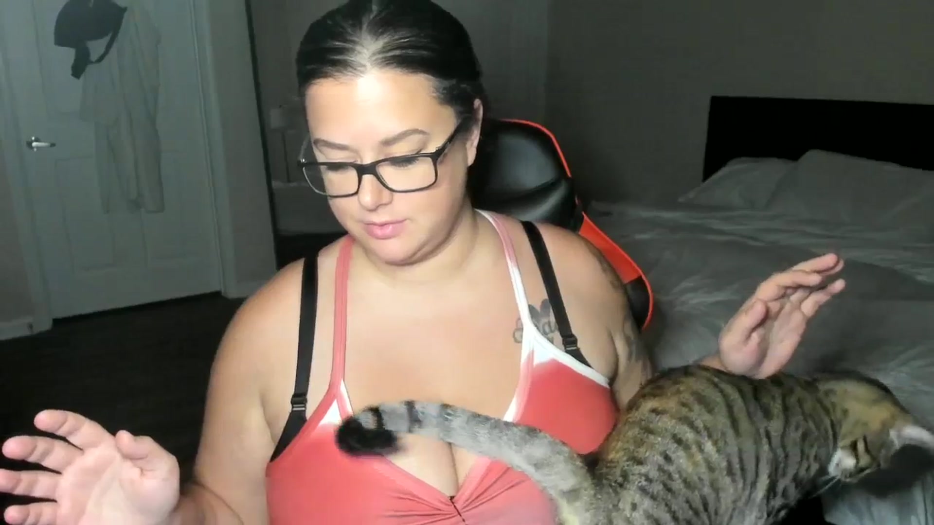Gallery image thumbnail from ashley_lovesU's myfreecams stream on, 09/23/2023, 04:41 image 10 of 20