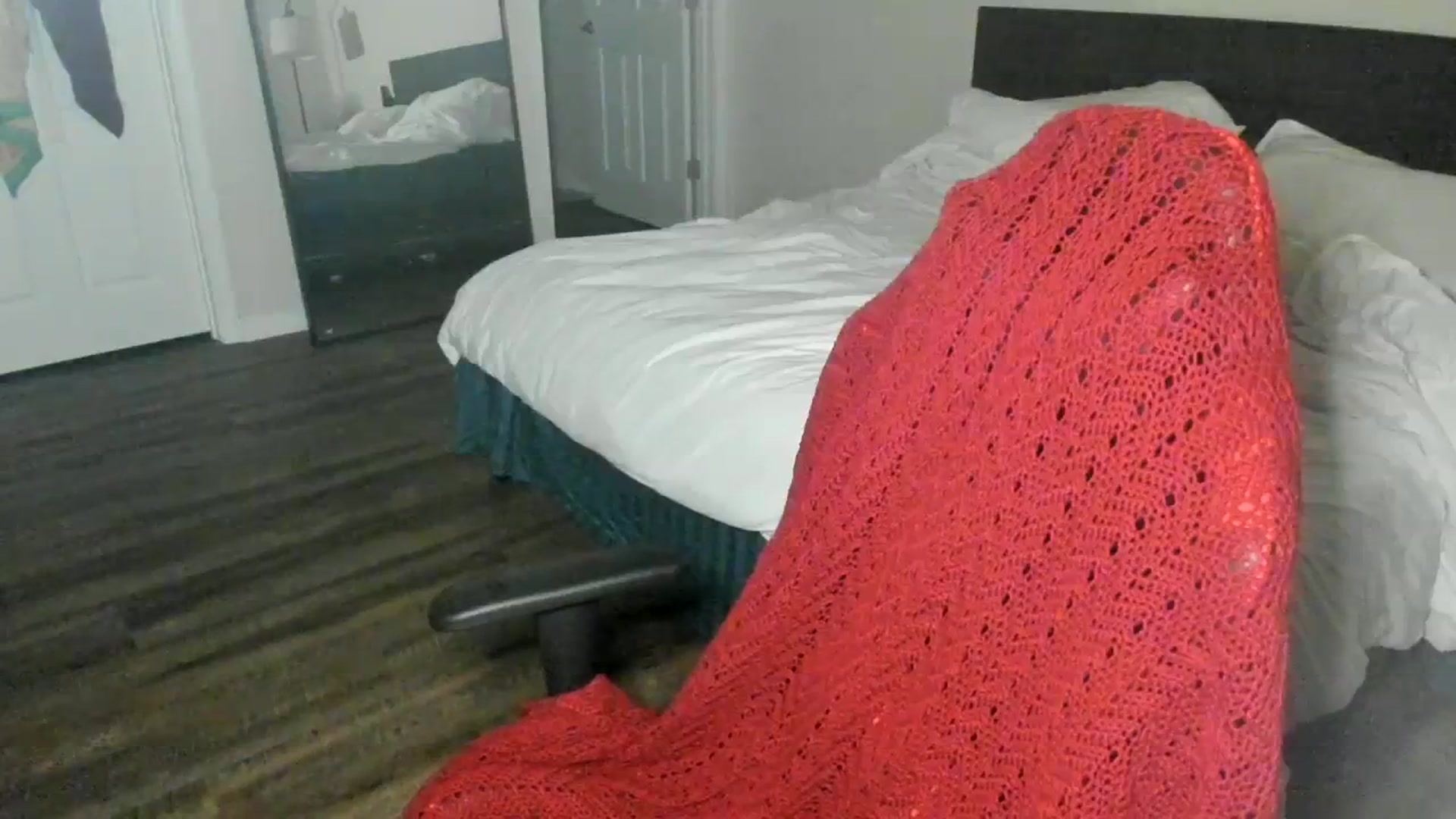 Gallery image thumbnail from ashley_lovesU's myfreecams stream on, 10/14/2023, 03:35 image 17 of 20
