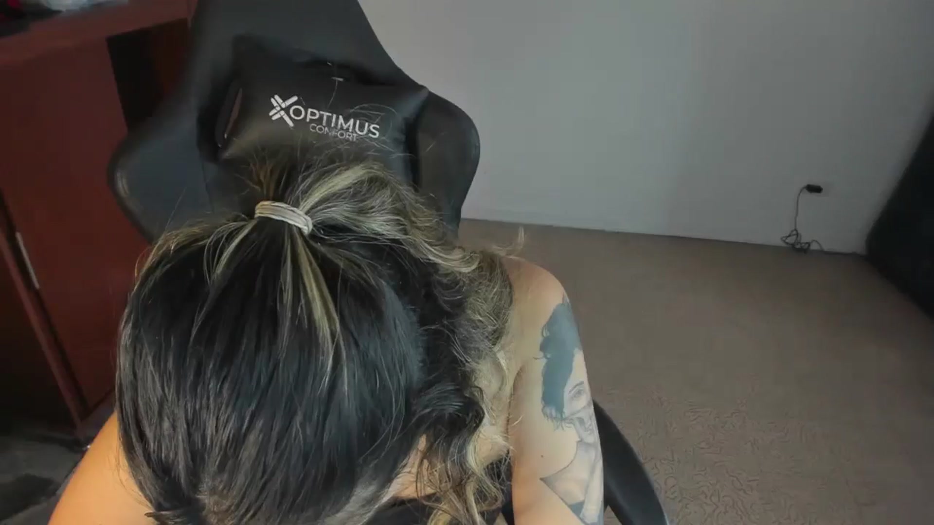 Gallery image thumbnail from ashley_smith1's myfreecams stream on, 12/06/2024, 19:41 image 3 of 20