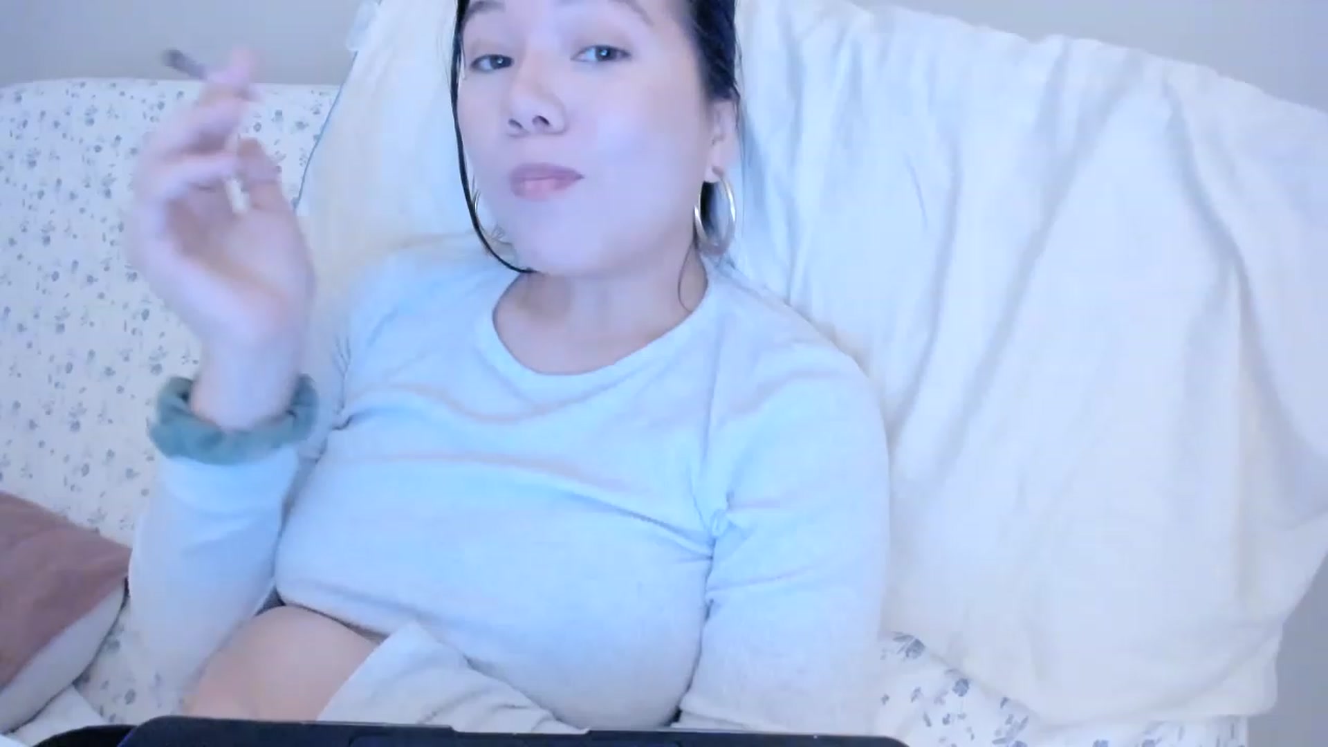 Gallery image thumbnail from asiadolll's myfreecams stream on, 12/12/2022, 24:00 image 15 of 20