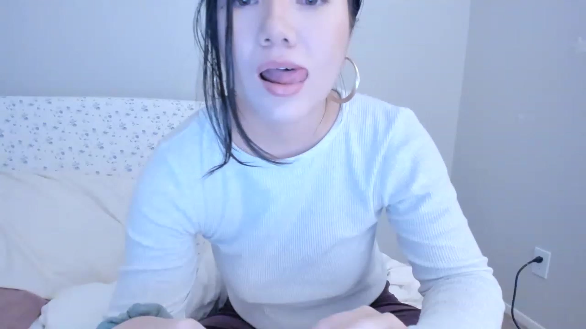 Gallery image thumbnail from asiadolll's myfreecams stream on, 12/12/2022, 01:24 image 12 of 20
