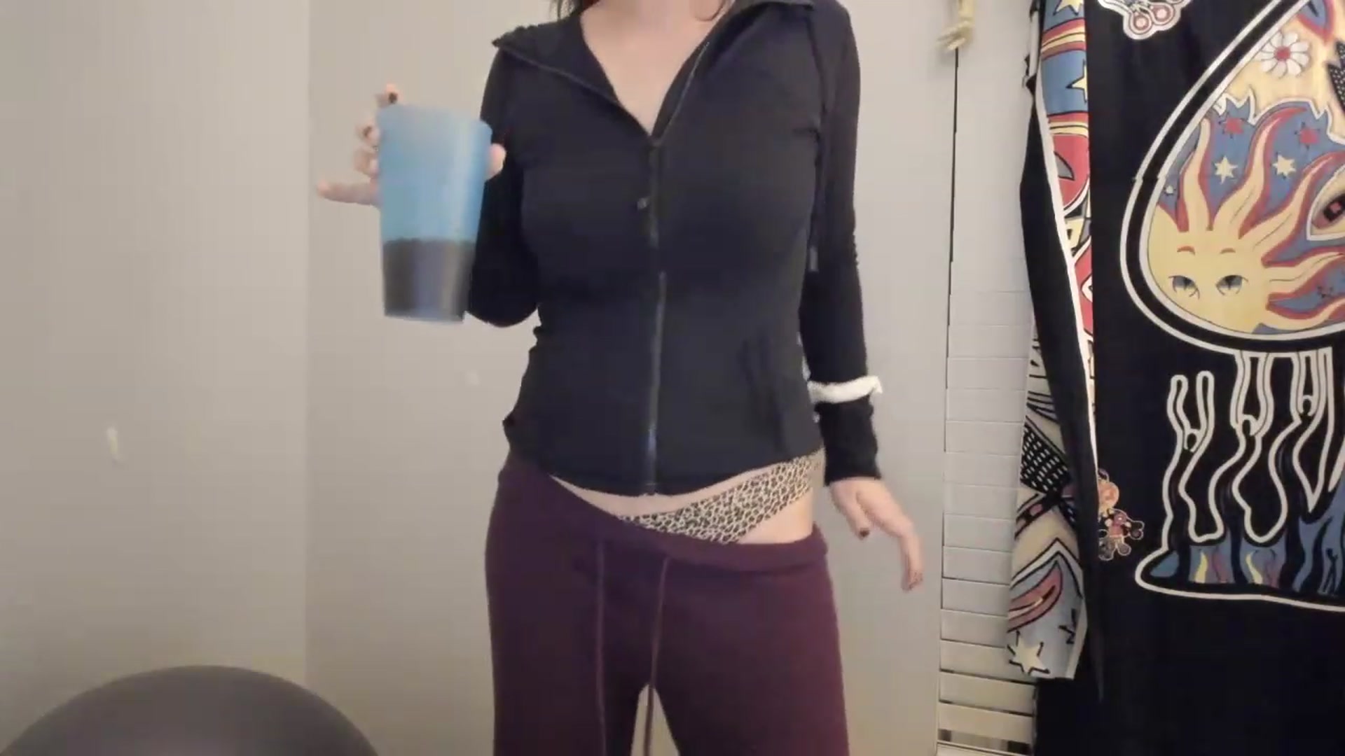 Gallery image thumbnail from asiadolll's myfreecams stream on, 12/22/2022, 05:32 image 10 of 20