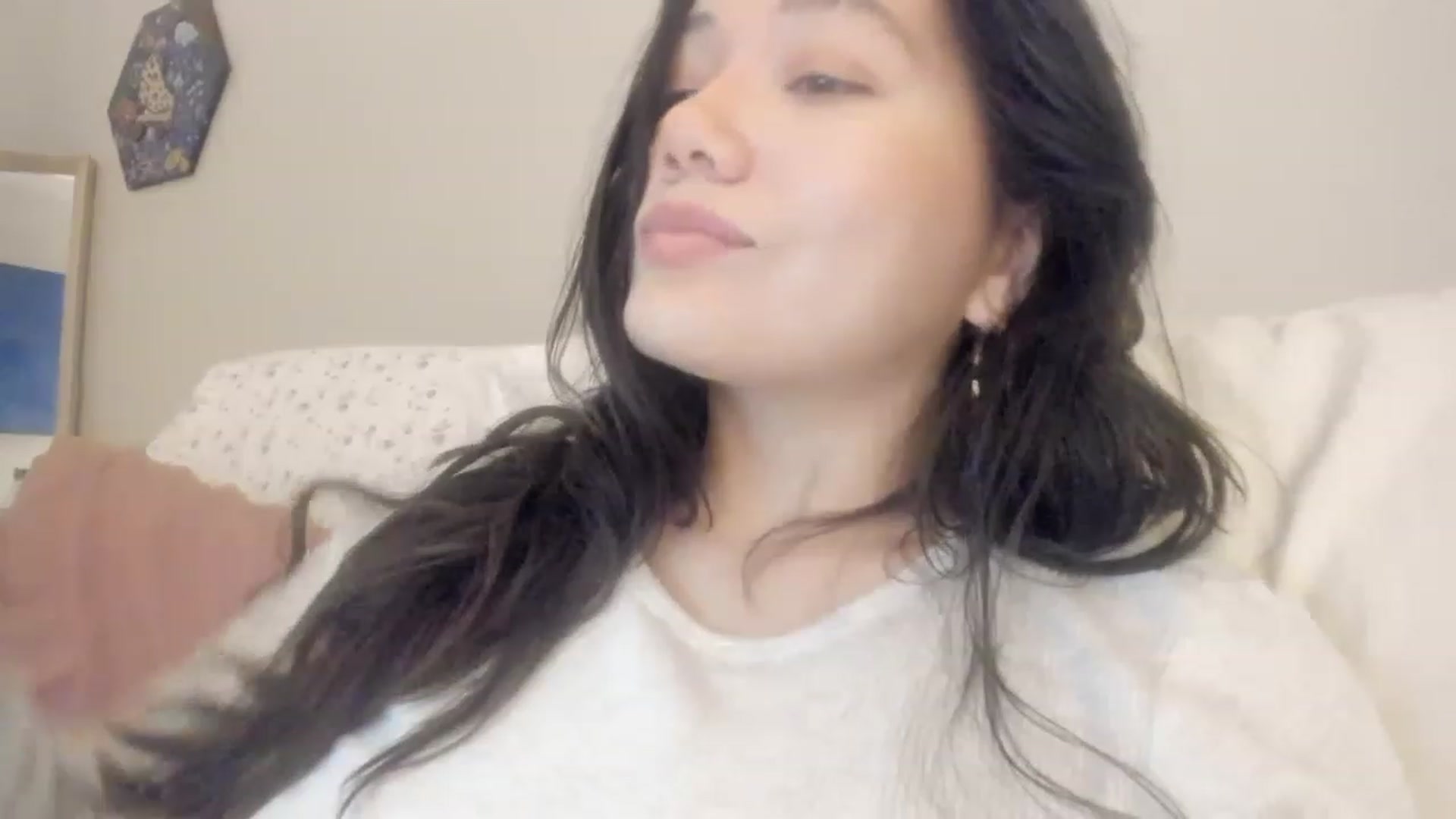 Gallery image thumbnail from asiadolll's myfreecams stream on, 12/23/2022, 02:22 image 17 of 20