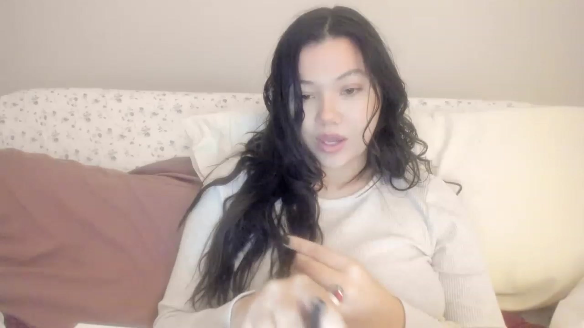 Gallery image thumbnail from asiadolll's myfreecams stream on, 12/23/2022, 02:22 image 18 of 20