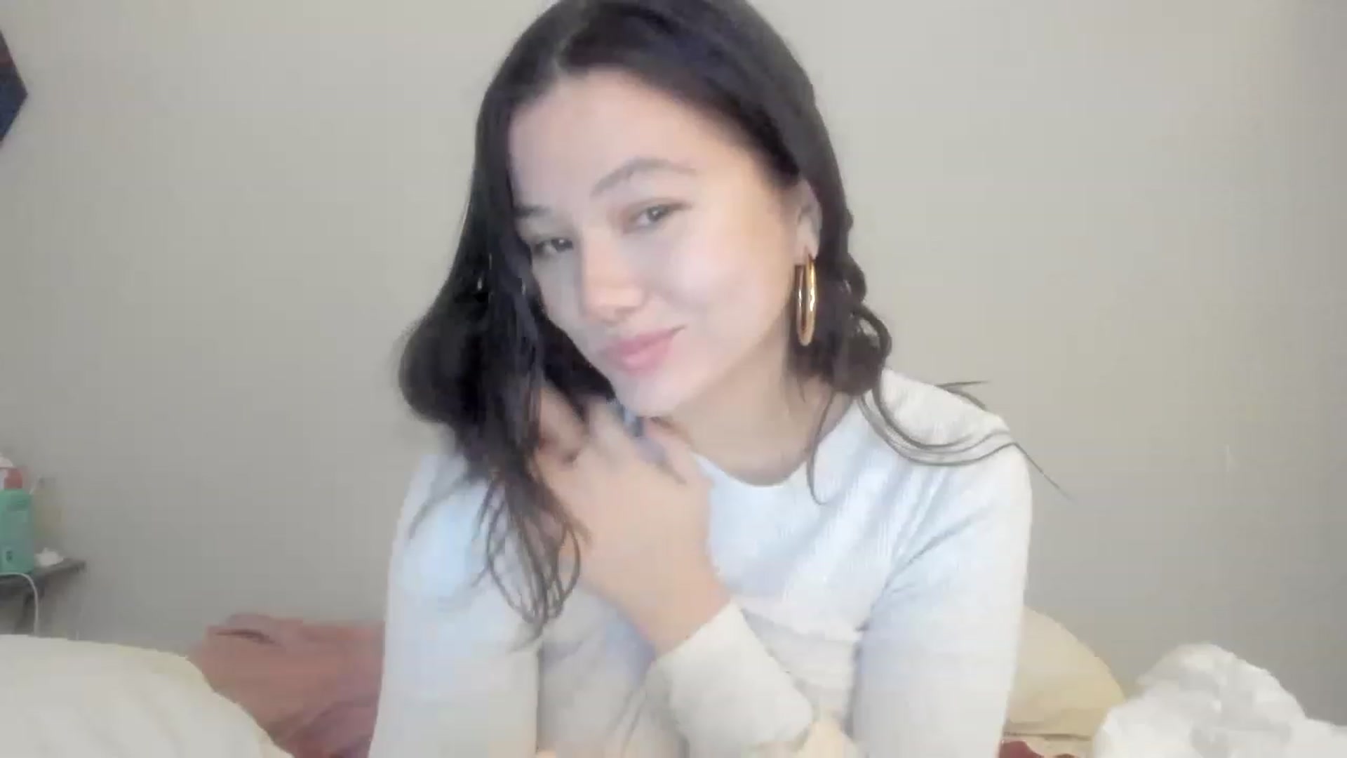 Gallery image thumbnail from asiadolll's myfreecams stream on, 12/23/2022, 02:22 image 12 of 20