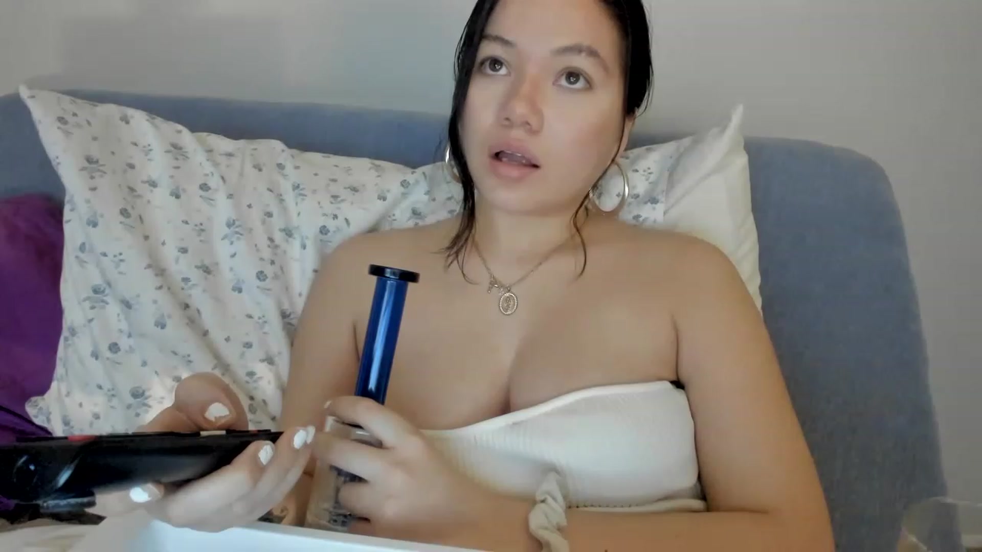 Gallery image thumbnail from asiadolll's myfreecams stream on, 01/22/2023, 23:56 image 1 of 20