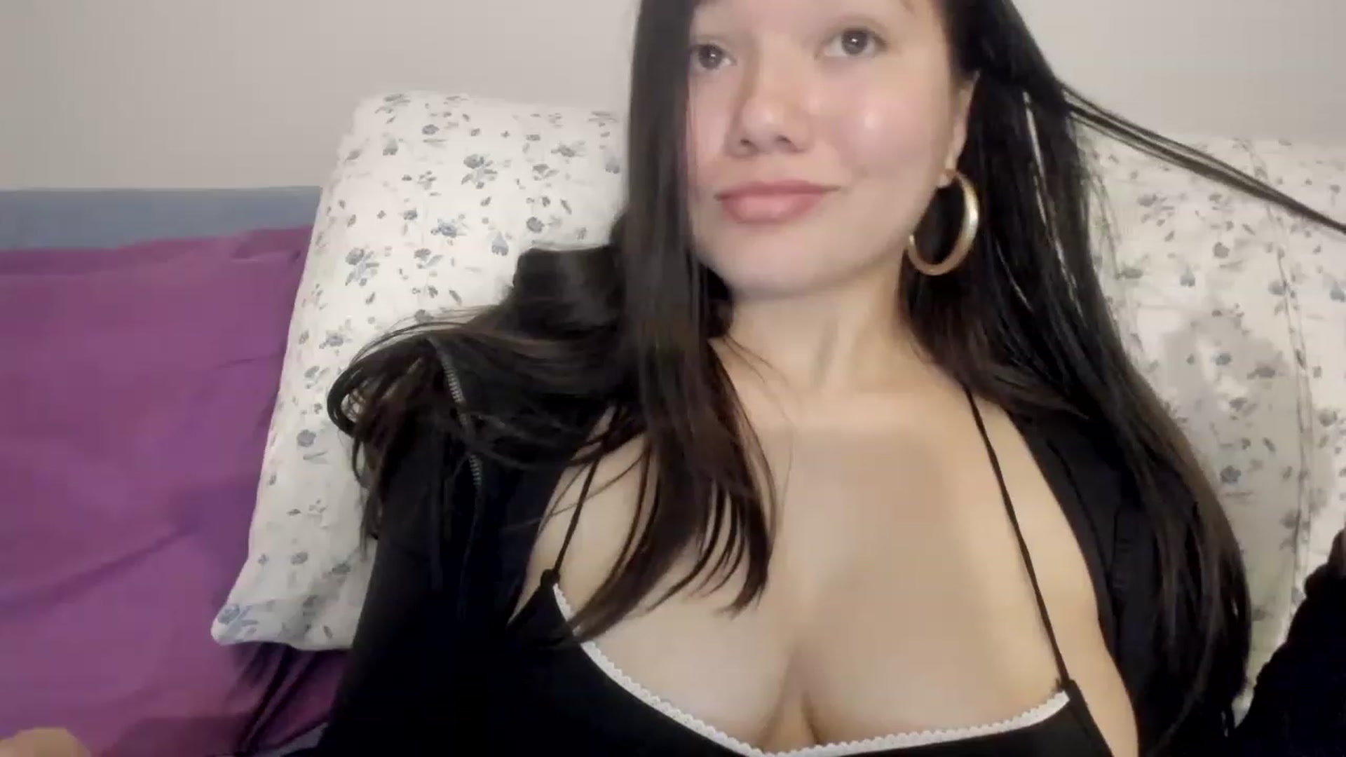 Gallery image thumbnail from asiadolll's myfreecams stream on, 02/19/2023, 01:10 image 7 of 20