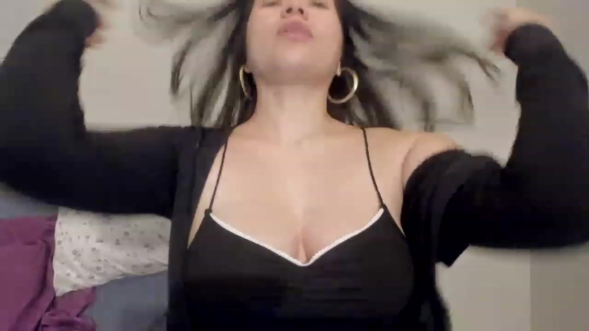 Gallery image thumbnail from asiadolll's myfreecams stream on, 02/19/2023, 01:10 image 19 of 20