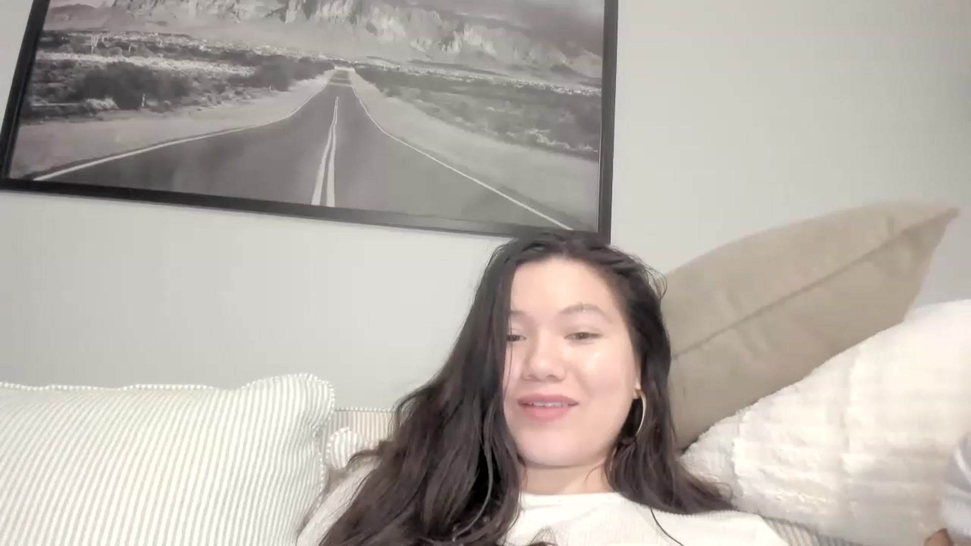 Gallery image thumbnail from asiadolll's myfreecams stream on, 03/05/2023, 08:10 image 1 of 20