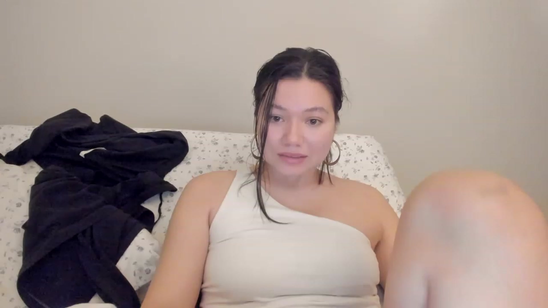 Gallery image thumbnail from asiadolll's myfreecams stream on, 03/14/2023, 05:51 image 12 of 20