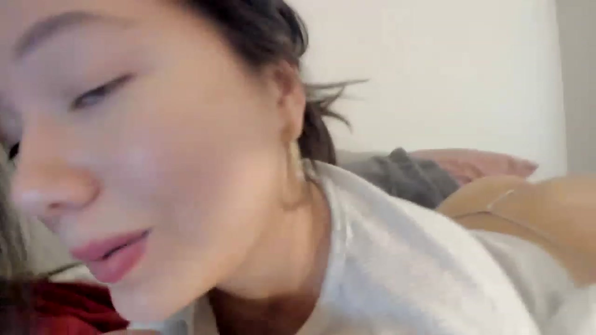 Gallery image thumbnail from asiadolll's myfreecams stream on, 03/20/2023, 22:47 image 9 of 20