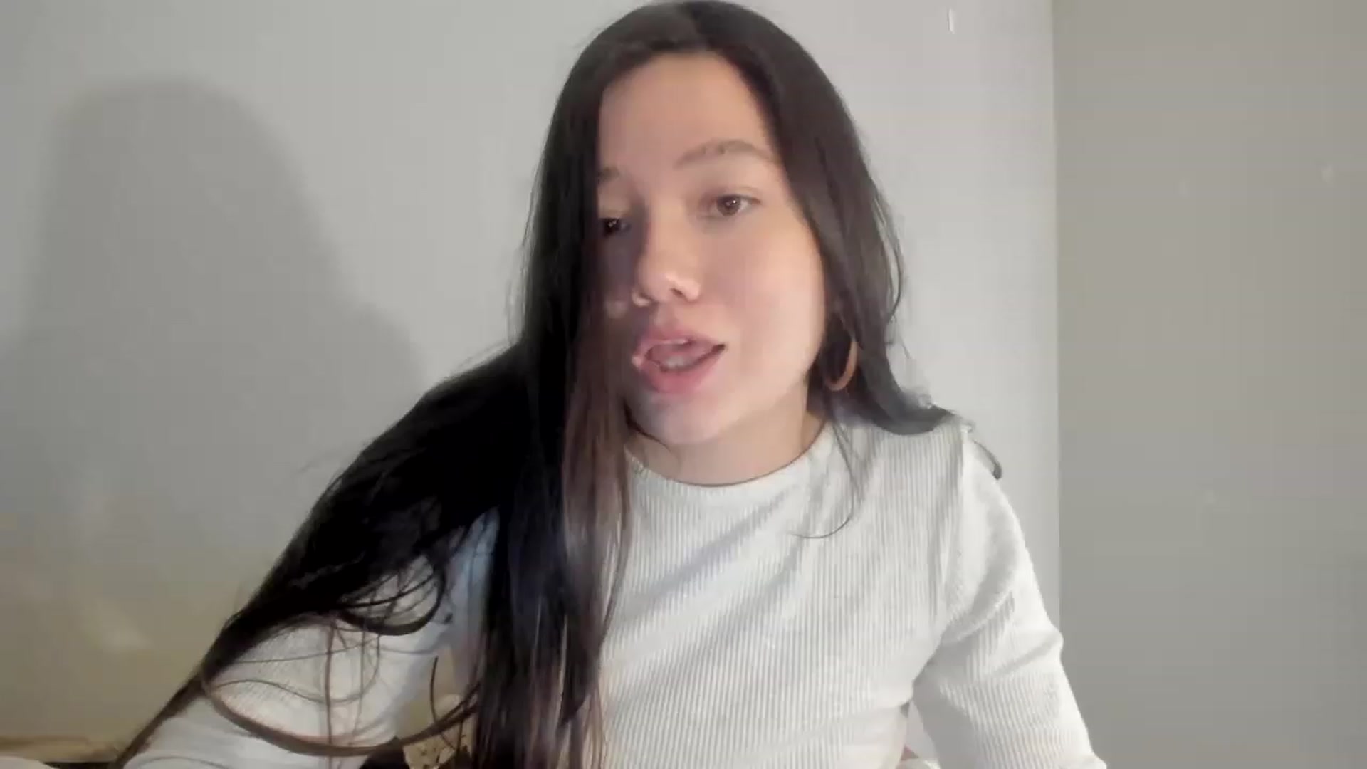 Gallery image thumbnail from asiadolll's myfreecams stream on, 03/20/2023, 22:47 image 5 of 20