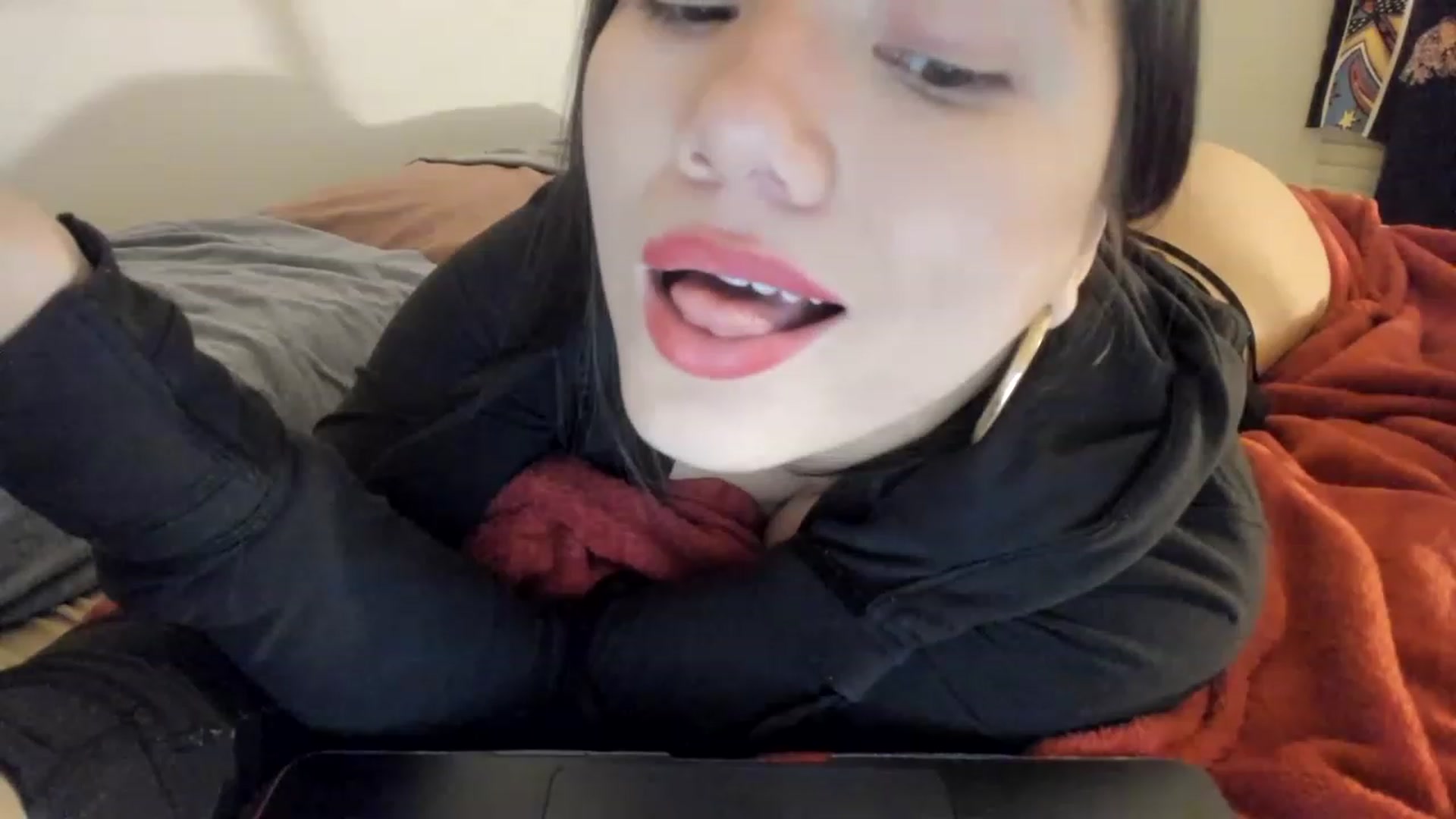 Gallery image thumbnail from asiadolll's myfreecams stream on, 03/22/2023, 06:16 image 12 of 20
