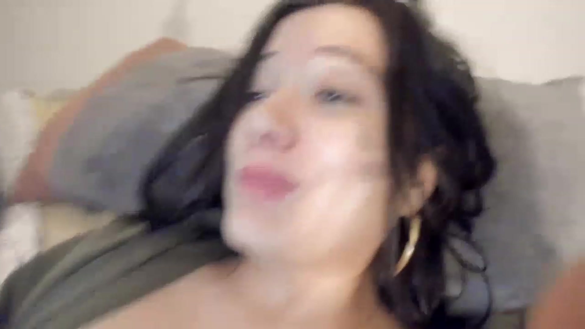 Gallery image thumbnail from asiadolll's myfreecams stream on, 04/02/2023, 04:15 image 8 of 20