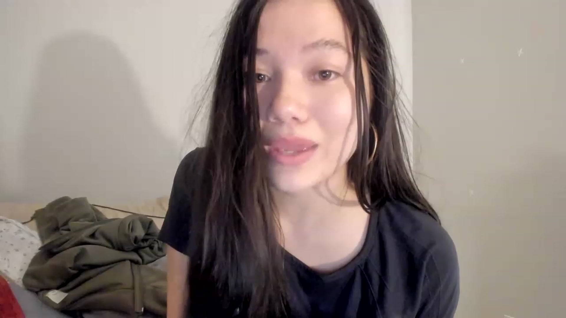 Gallery image thumbnail from asiadolll's myfreecams stream on, 04/02/2023, 23:32 image 18 of 20