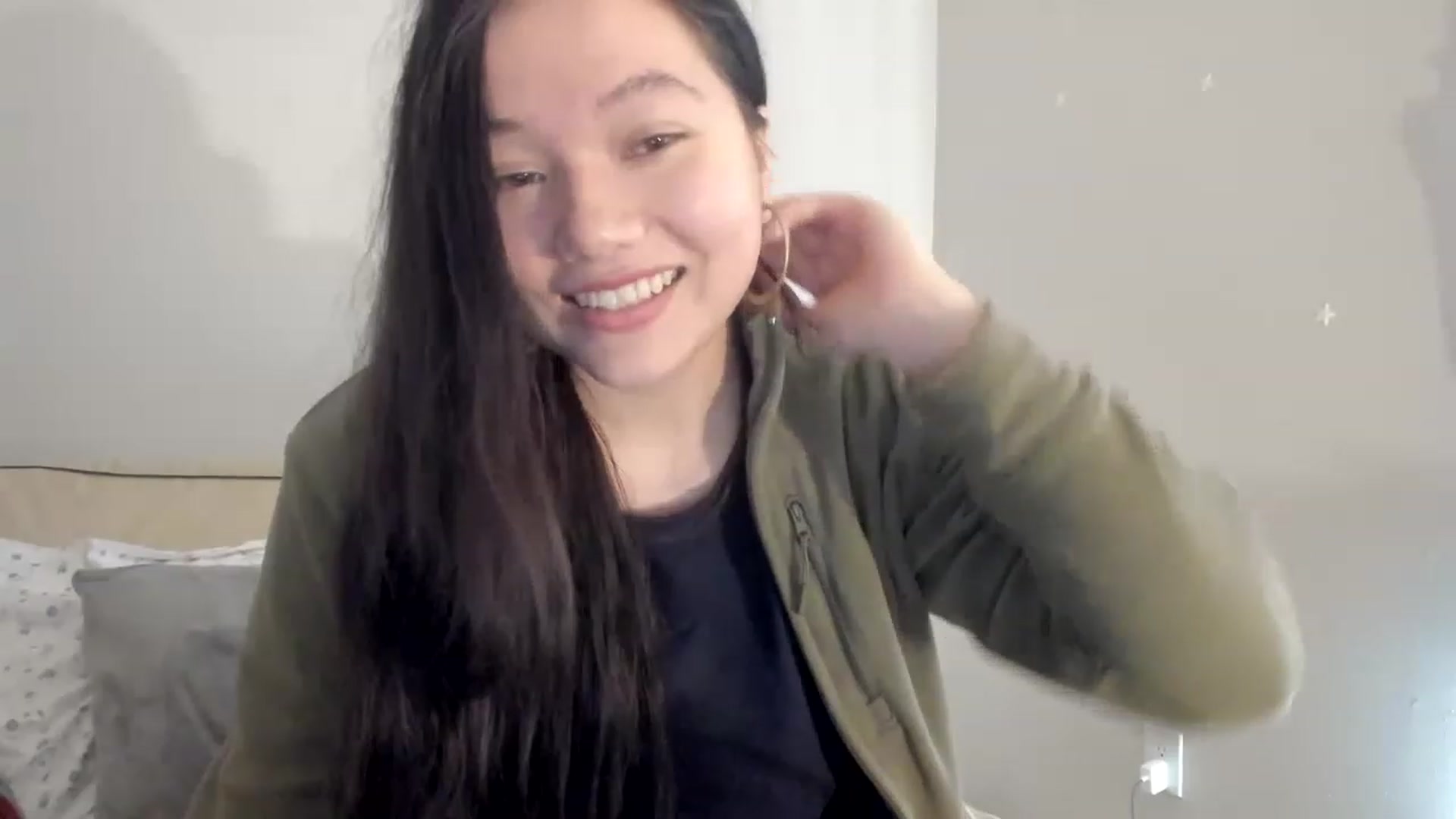 Gallery image thumbnail from asiadolll's myfreecams stream on, 04/02/2023, 23:32 image 5 of 20