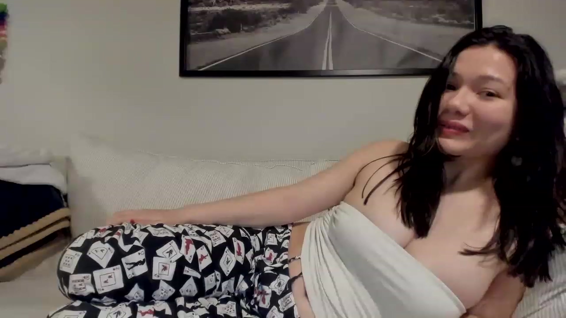 Gallery image thumbnail from asiadolll's myfreecams stream on, 04/12/2023, 08:15 image 10 of 20