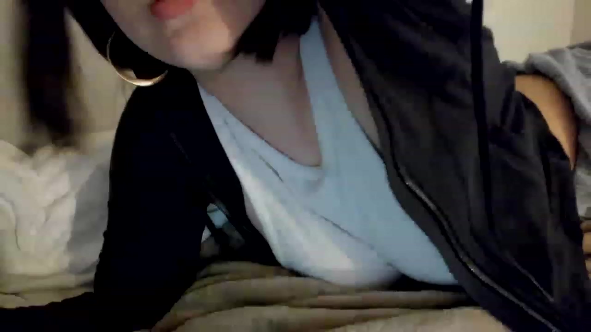 Gallery image thumbnail from asiadolll's myfreecams stream on, 04/29/2023, 23:14 image 12 of 20