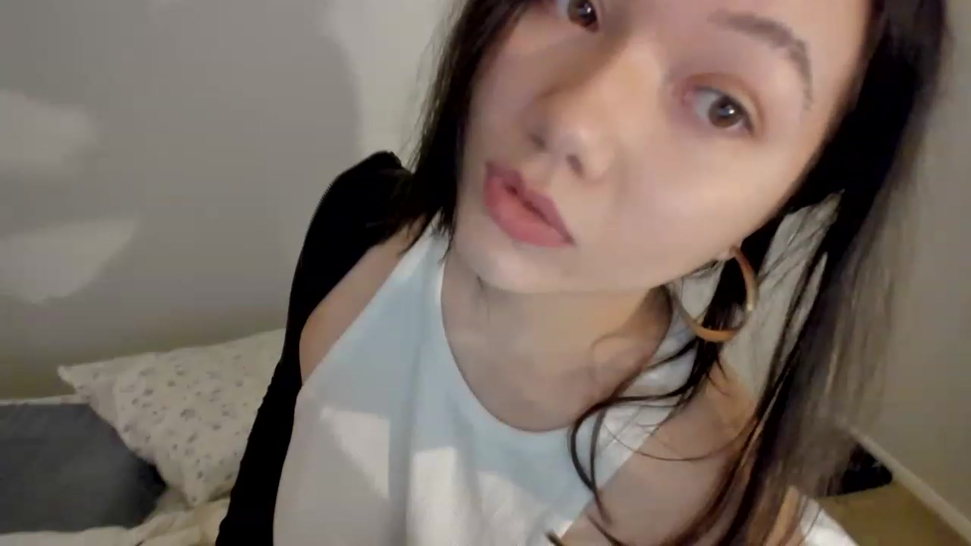 Gallery image thumbnail from asiadolll's myfreecams stream on, 04/29/2023, 23:14 image 11 of 20