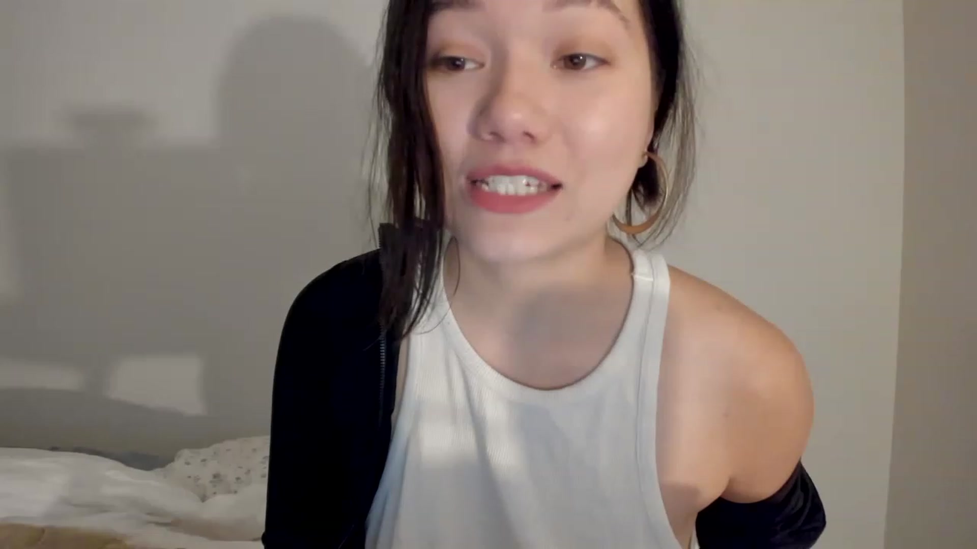 Gallery image thumbnail from asiadolll's myfreecams stream on, 04/29/2023, 23:14 image 3 of 20