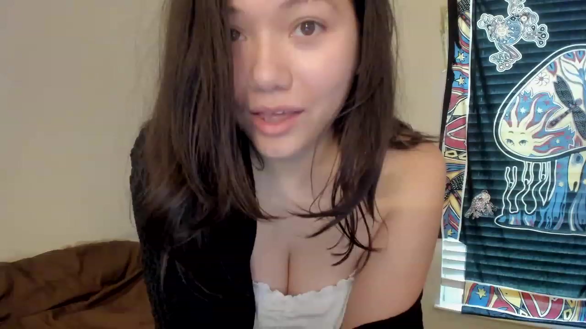 Gallery image thumbnail from asiadolll's myfreecams stream on, 05/23/2023, 18:56 image 14 of 20