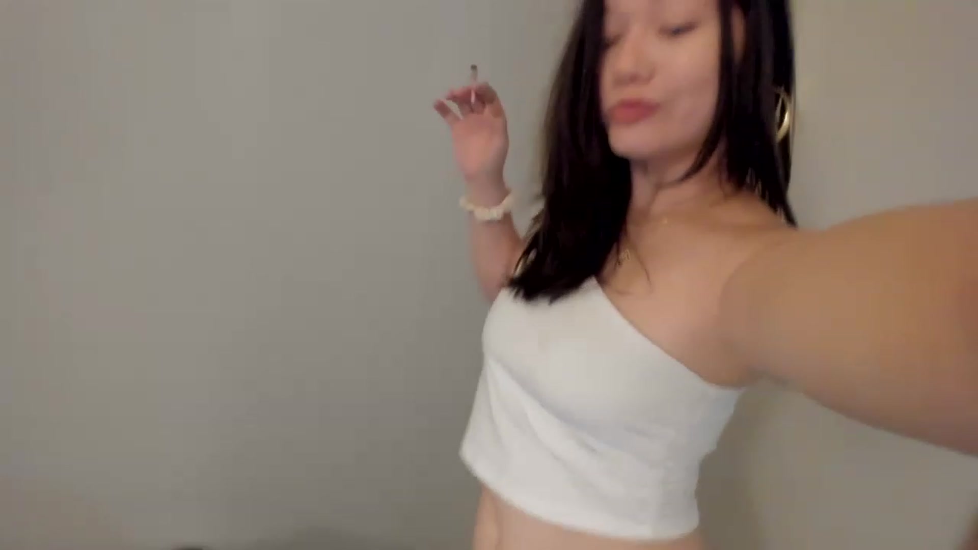 Gallery image thumbnail from asiadolll's myfreecams stream on, 06/04/2023, 17:32 image 6 of 20