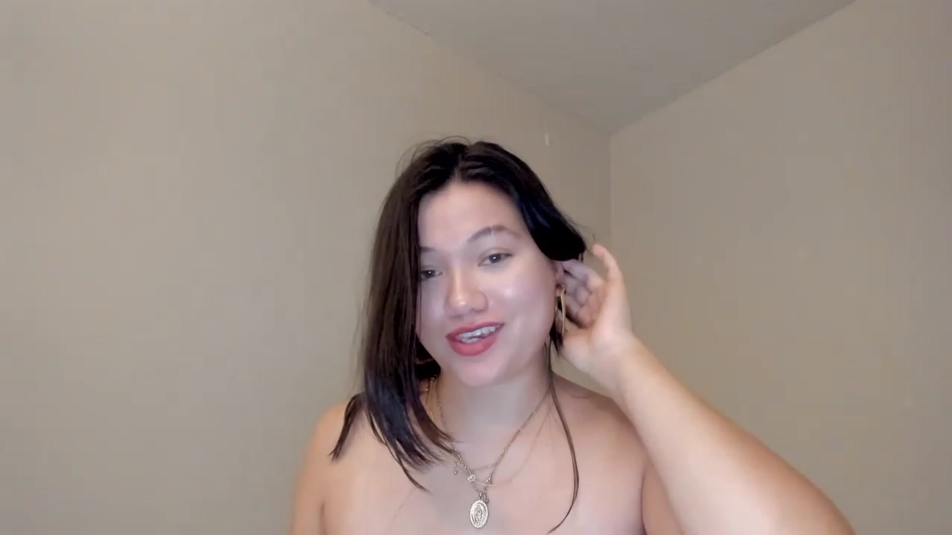 Gallery image thumbnail from asiadolll's myfreecams stream on, 06/04/2023, 23:13 image 1 of 20