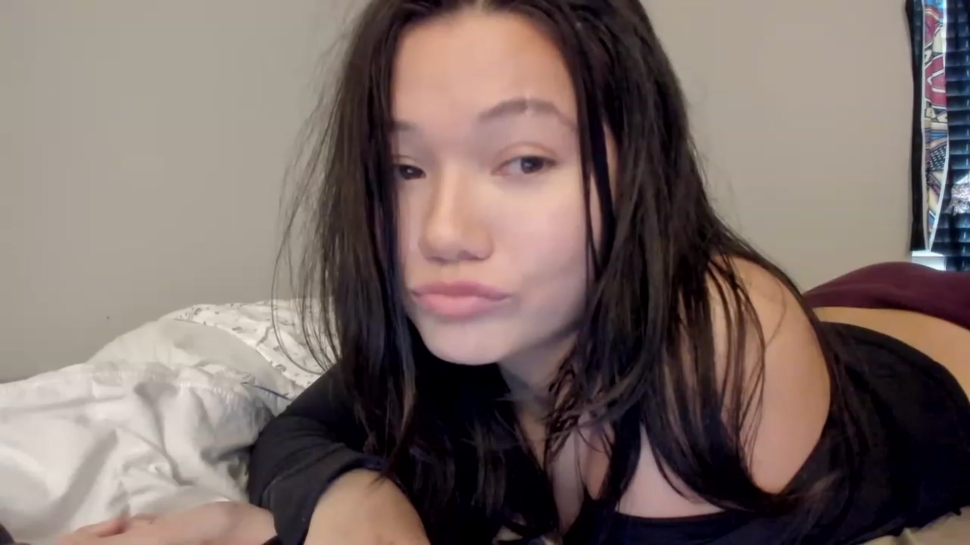 Gallery image thumbnail from asiadolll's myfreecams stream on, 06/19/2023, 20:28 image 12 of 20