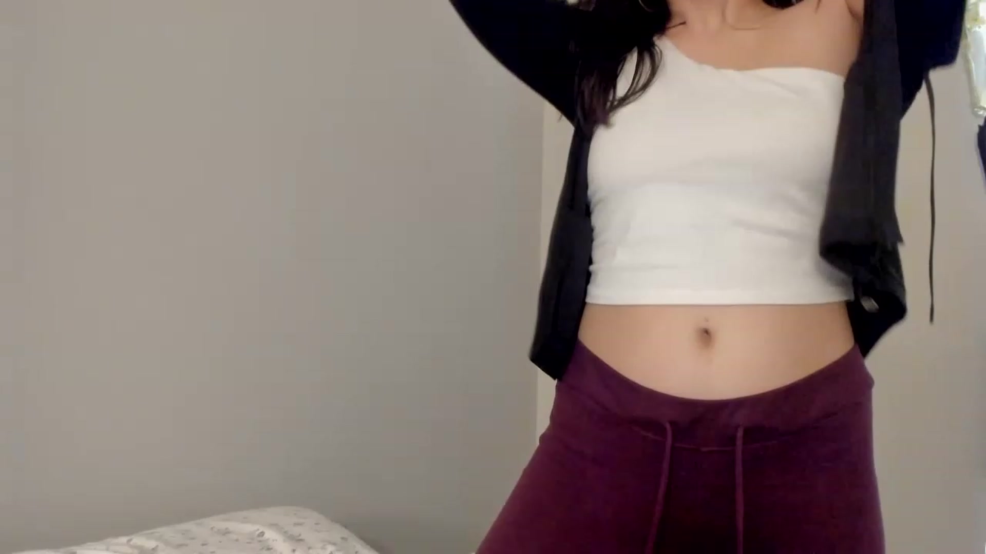 Gallery image thumbnail from asiadolll's myfreecams stream on, 06/19/2023, 22:57 image 10 of 20
