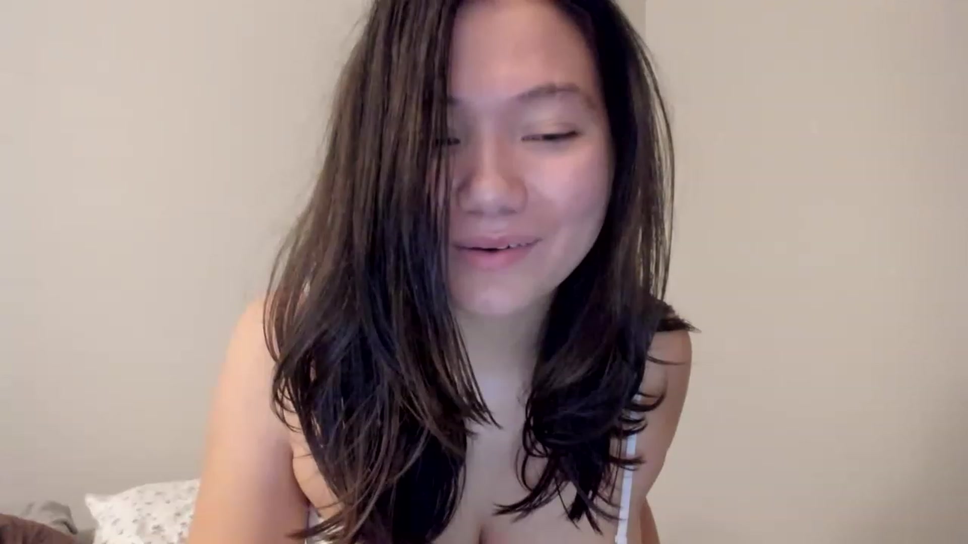 Gallery image thumbnail from asiadolll's myfreecams stream on, 06/28/2023, 02:13 image 10 of 20