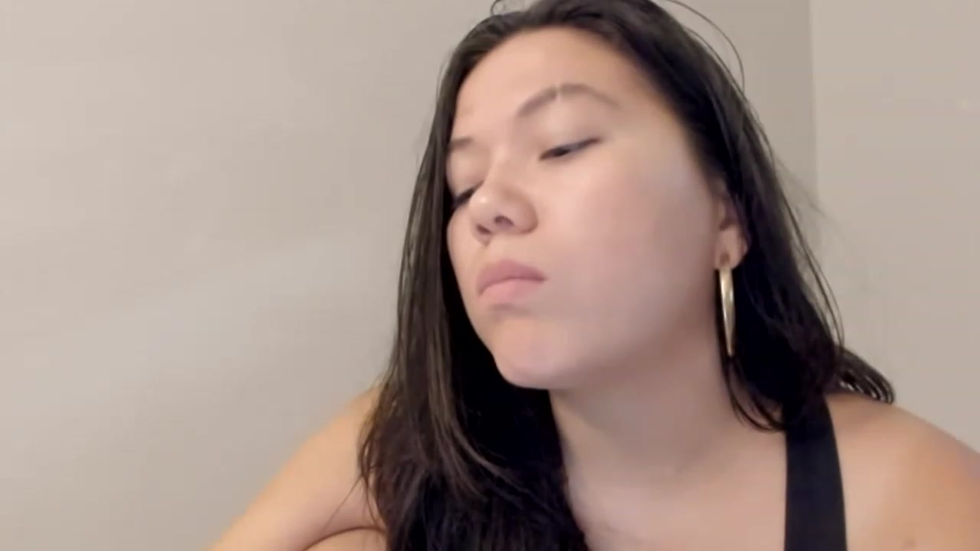 Gallery image thumbnail from asiadolll's myfreecams stream on, 07/25/2023, 24:04 image 16 of 20
