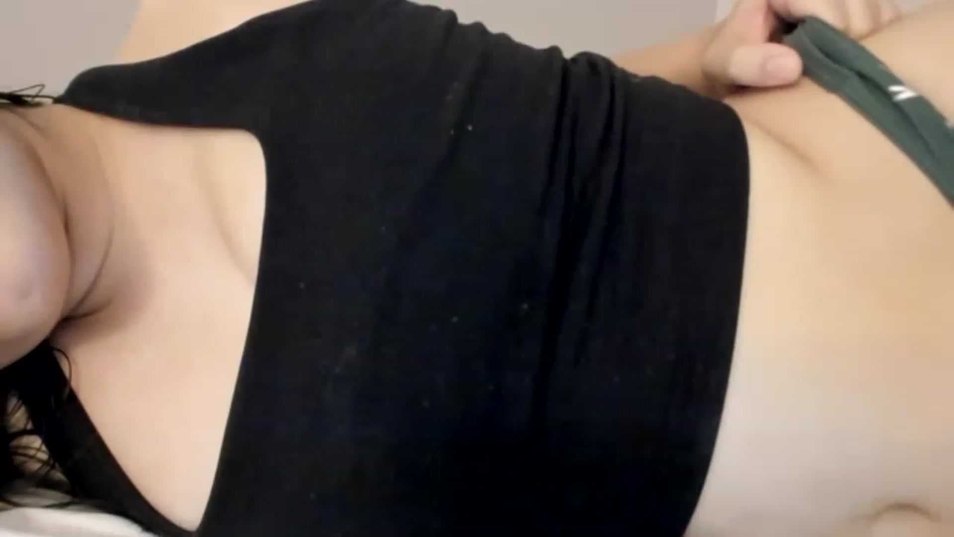 Gallery image thumbnail from asiadolll's myfreecams stream on, 07/25/2023, 24:04 image 11 of 20