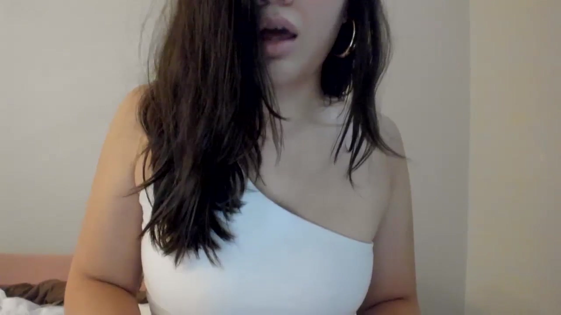 Gallery image thumbnail from asiadolll's myfreecams stream on, 08/06/2023, 19:25 image 9 of 20