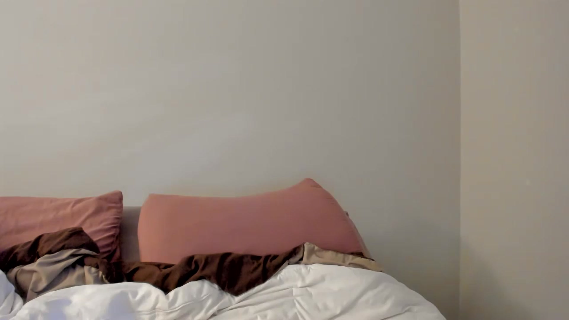 Gallery image thumbnail from asiadolll's myfreecams stream on, 08/07/2023, 23:07 image 10 of 20