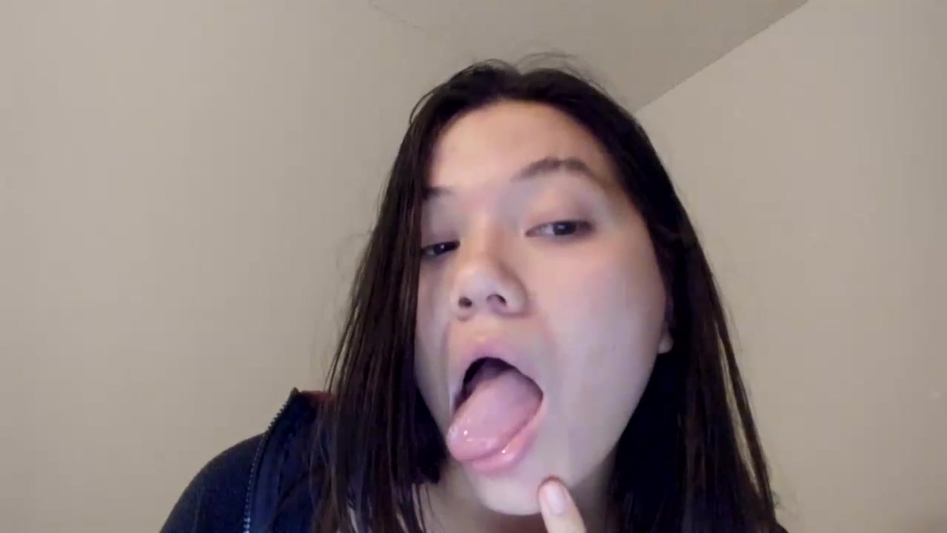 Gallery image thumbnail from asiadolll's myfreecams stream on, 08/24/2023, 06:15 image 8 of 20