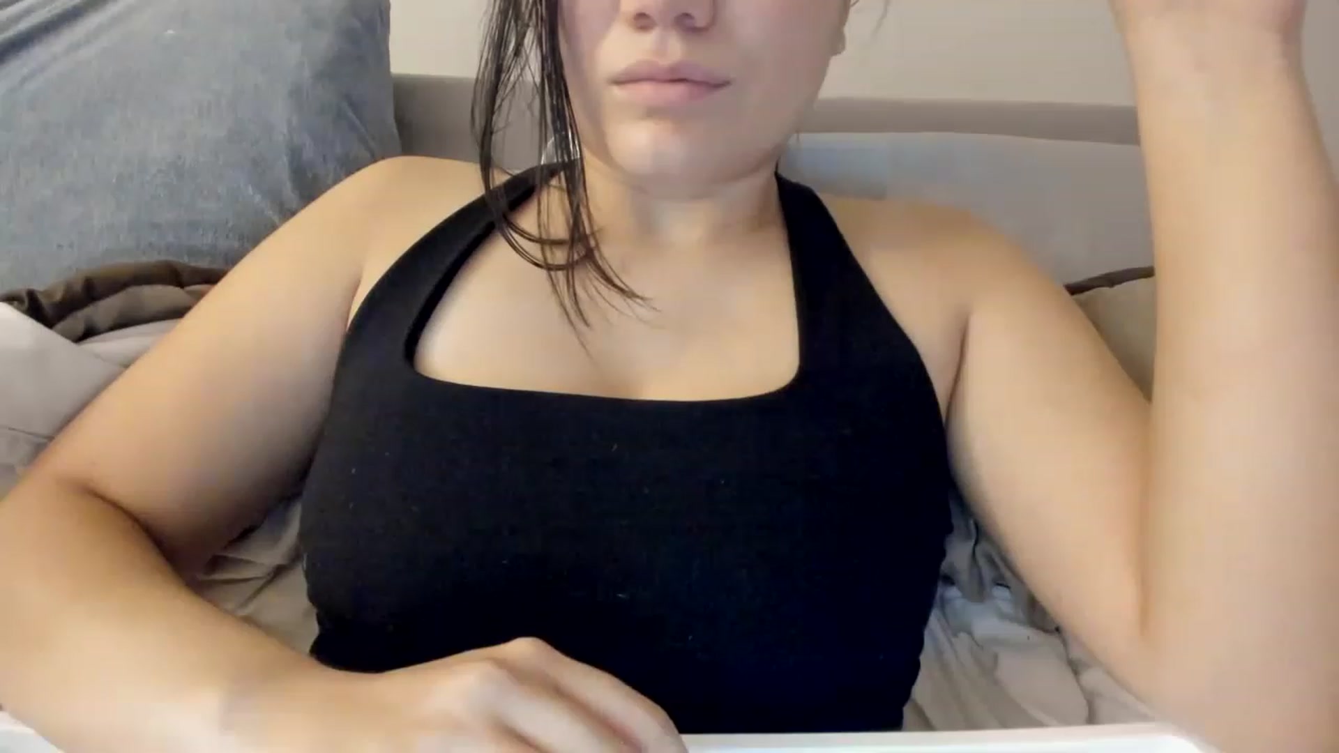 Gallery image thumbnail from asiadolll's myfreecams stream on, 08/25/2023, 19:39 image 14 of 20