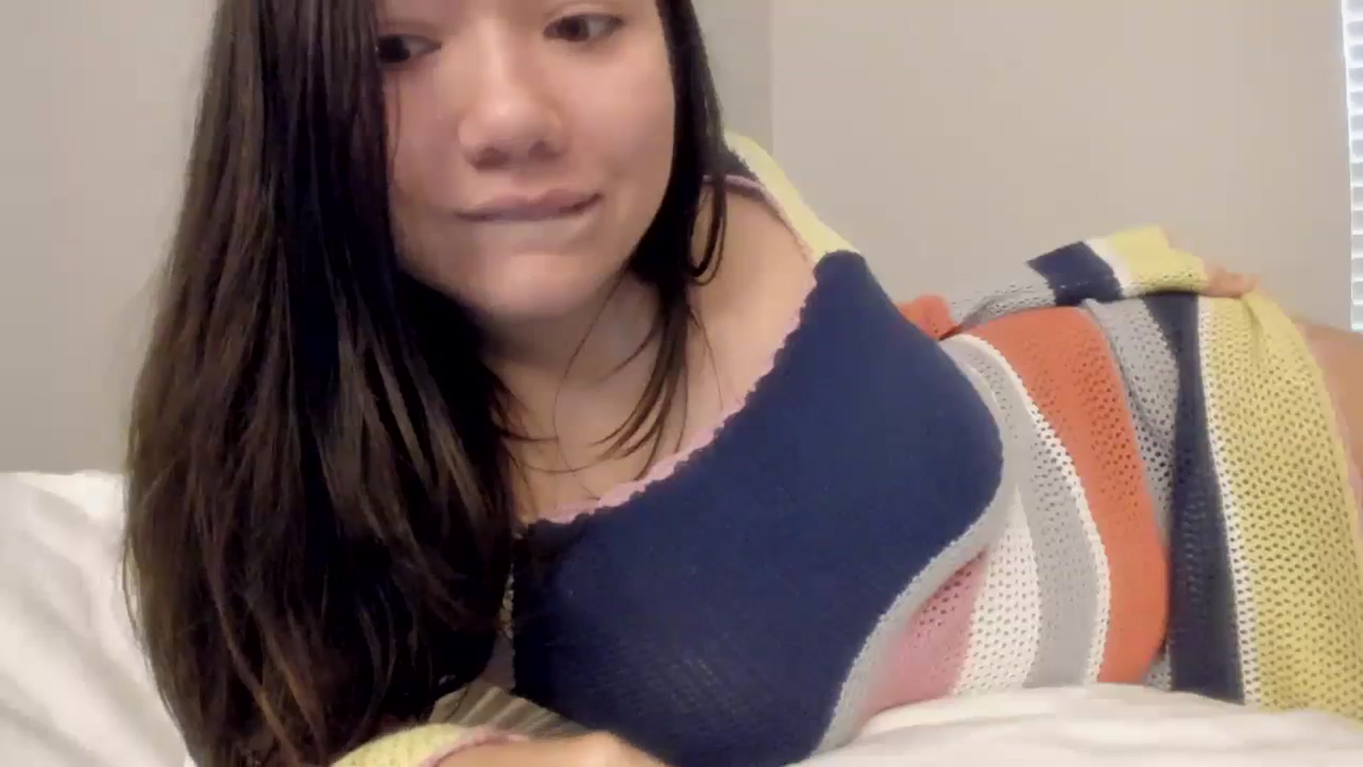 Gallery image thumbnail from asiadolll's myfreecams stream on, 08/27/2023, 20:03 image 4 of 20