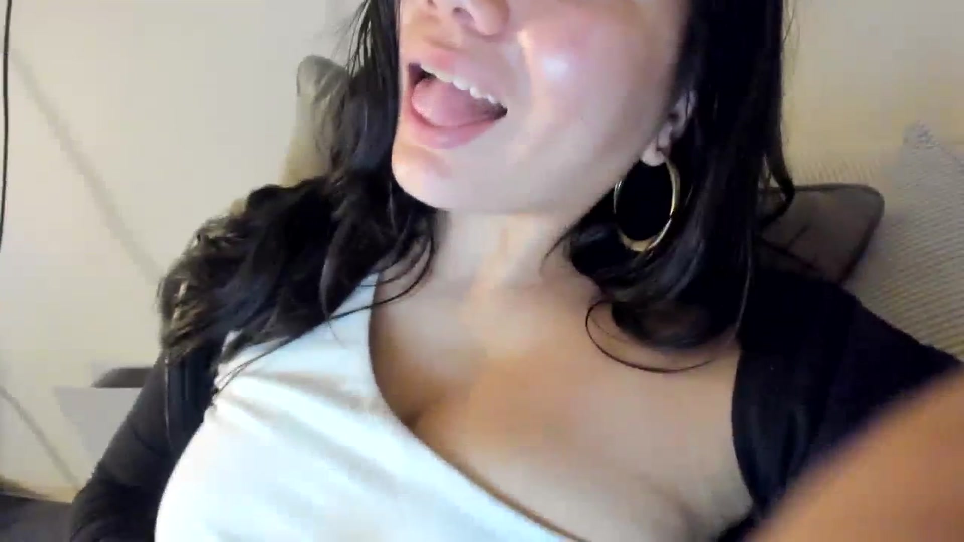 Gallery image thumbnail from asiadolll's myfreecams stream on, 09/10/2023, 09:26 image 3 of 20